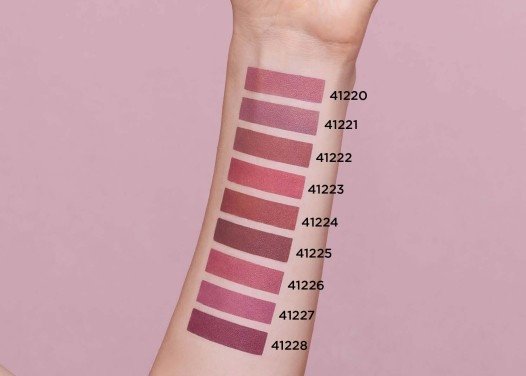 Матовая помада для губ Matte Chic